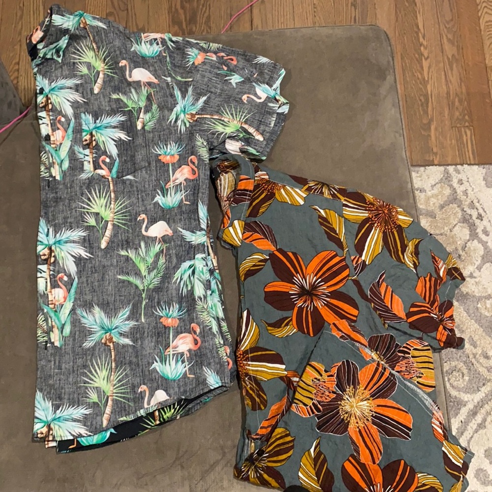 Two beach XXL beach shirt button downs
